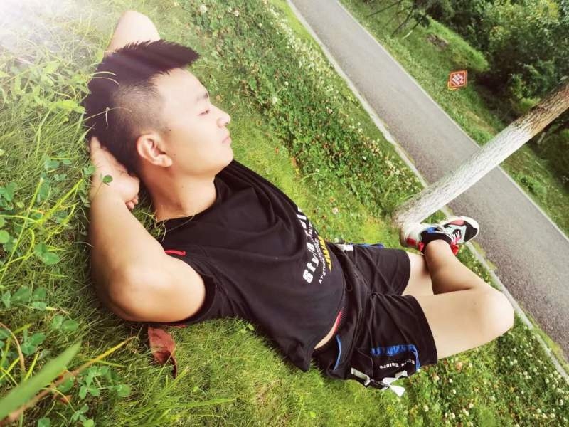 危笑的第一张照片--六盘水认干亲服务网